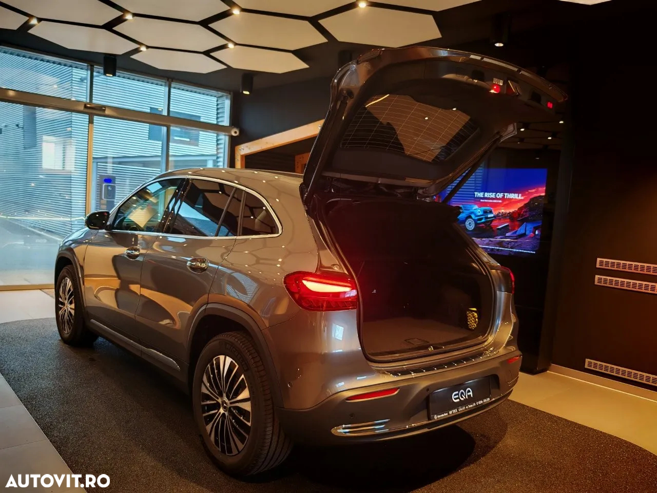 Mercedes-Benz EQA 250+ - 17