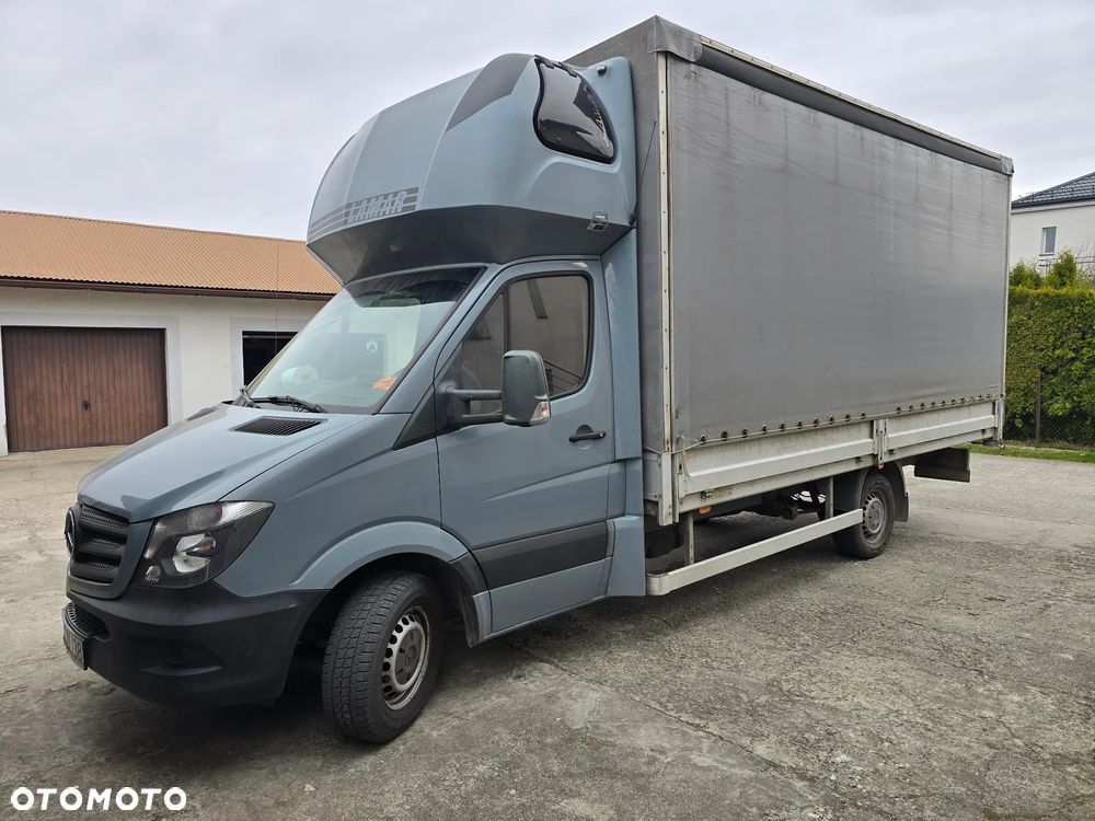 Mercedes-Benz Sprinter - 2