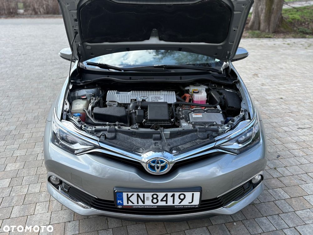 Toyota Auris Hybrid 135 Prestige - 35