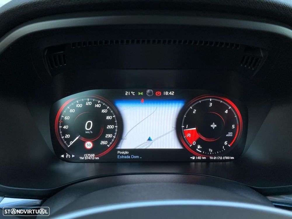 Volvo XC 60 2.0 D4 Momentum Plus - 27