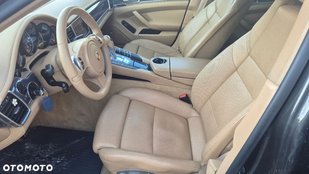 Porsche Panamera Diesel - 8