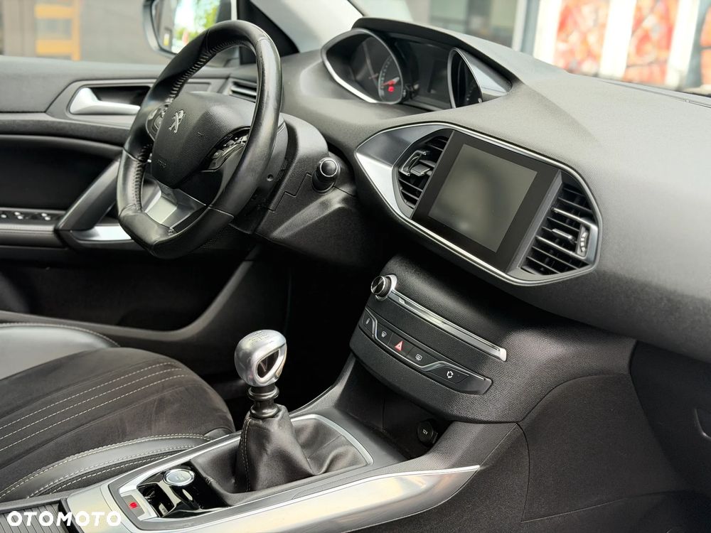 Peugeot 308 2.0 Blue HDi Allure S&S - 30