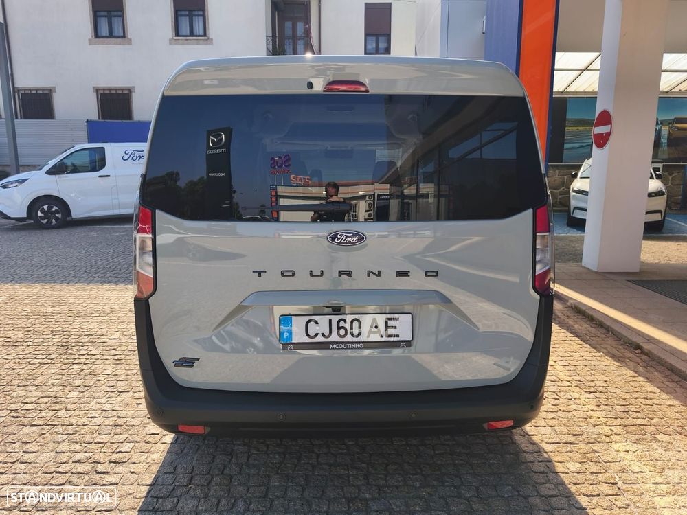 Ford Tourneo Courier 54 kWh Titanium - 4