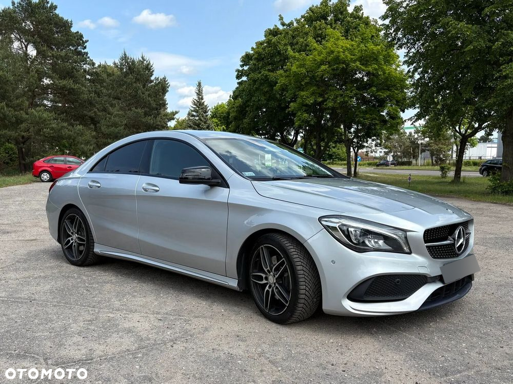 Mercedes-Benz CLA 220 4-Matic AMG Line - 6