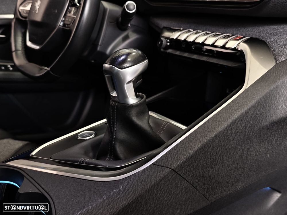 Peugeot 3008 PureTech 130 Stop & Start Allure - 43