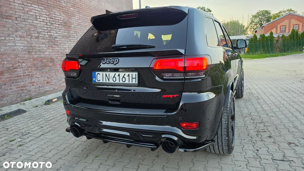Jeep Grand Cherokee 6.4 V8 SRT8 - 8