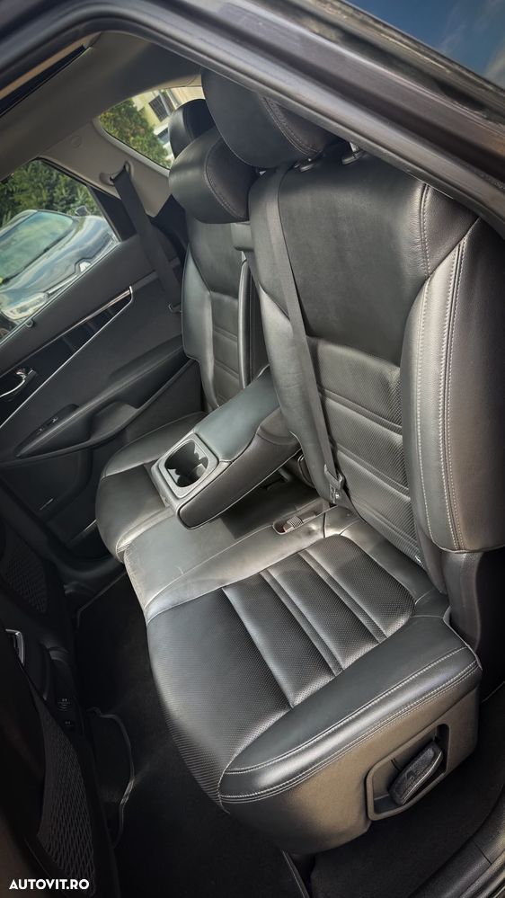 Kia Sorento 2.0 DSL 8AT 4x4 Cosmo - 12