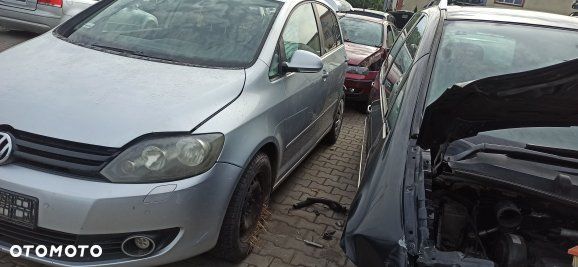 Golf 6 plus 1,6 FSI Ozn. BLF skrzynia ozn HEU Lkier Ozn. LA7W? Auto z przenaczeniem na części - 2