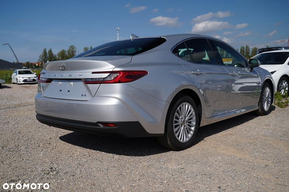 Toyota Camry 2.5 Hybrid Dynamic Force Comfort e-CVT - 4