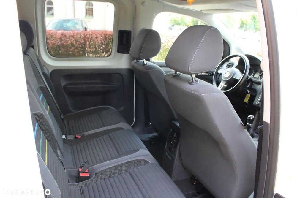 Volkswagen Caddy Trendline Mixt - 23