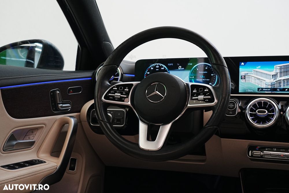 Mercedes-Benz A 180 d Sedan Aut. - 12