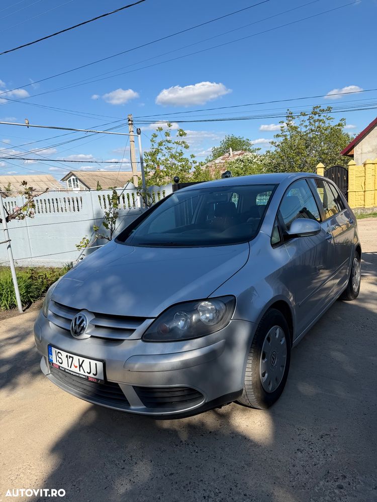 Volkswagen Golf Plus 1.6 FSI Comfortline - 1