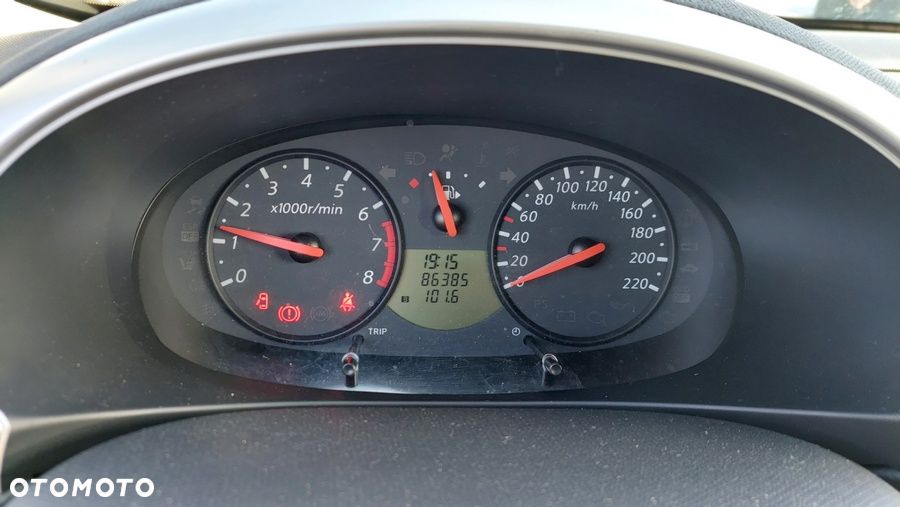 Nissan Micra - 16