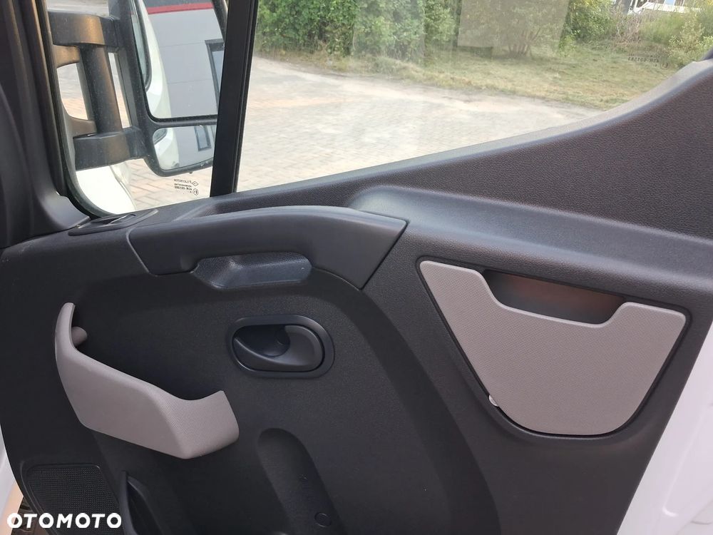 Renault Master - 11