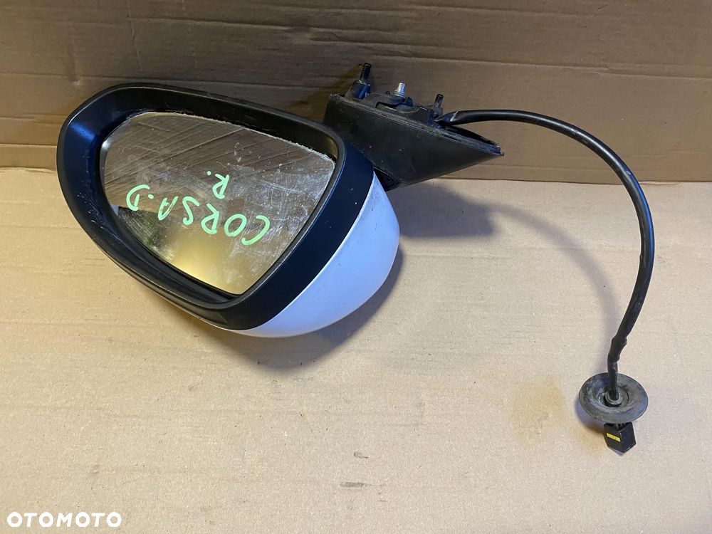 Lusterko Opel Corsa D prawe 3 pin OE - 1