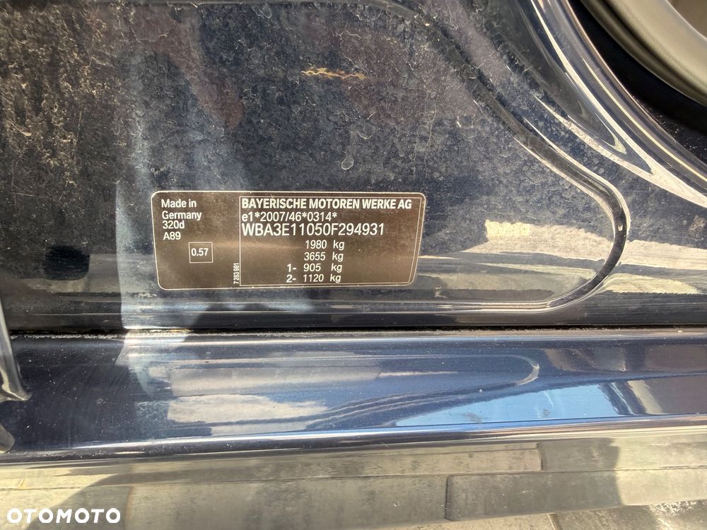BMW Seria 3 - 32