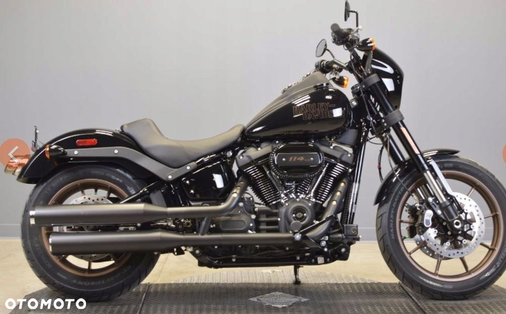 Harley Street Bob Low Rider M8 Wydech Tłumiki - 2