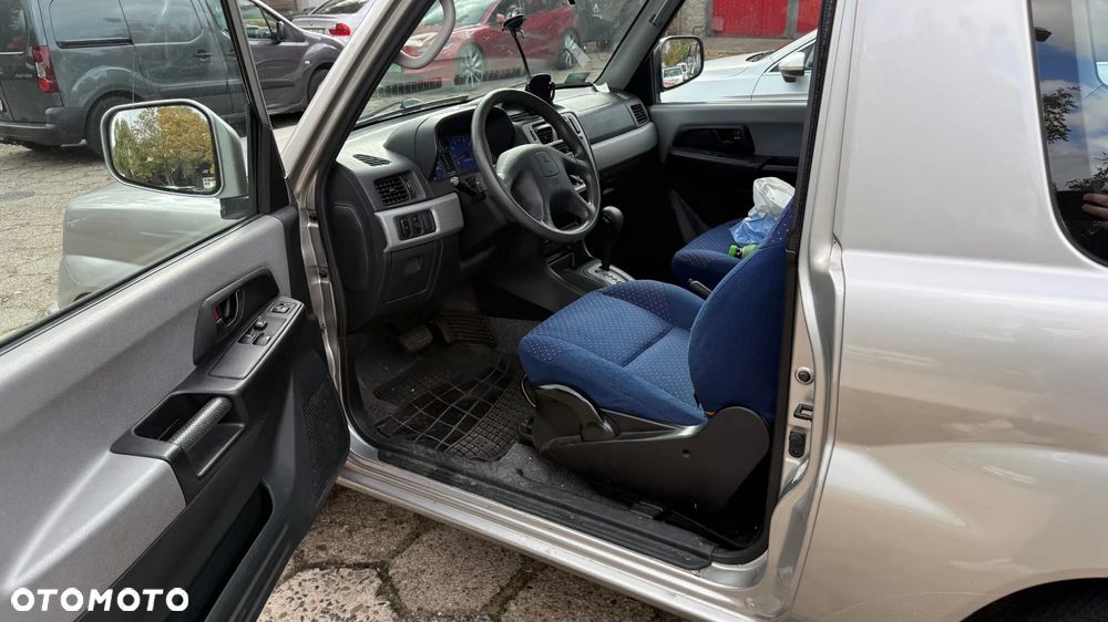 Mitsubishi Pajero Pinin - 10