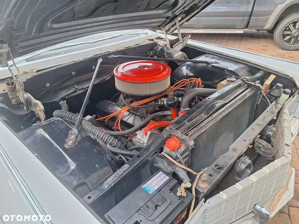 Cadillac Deville - 18