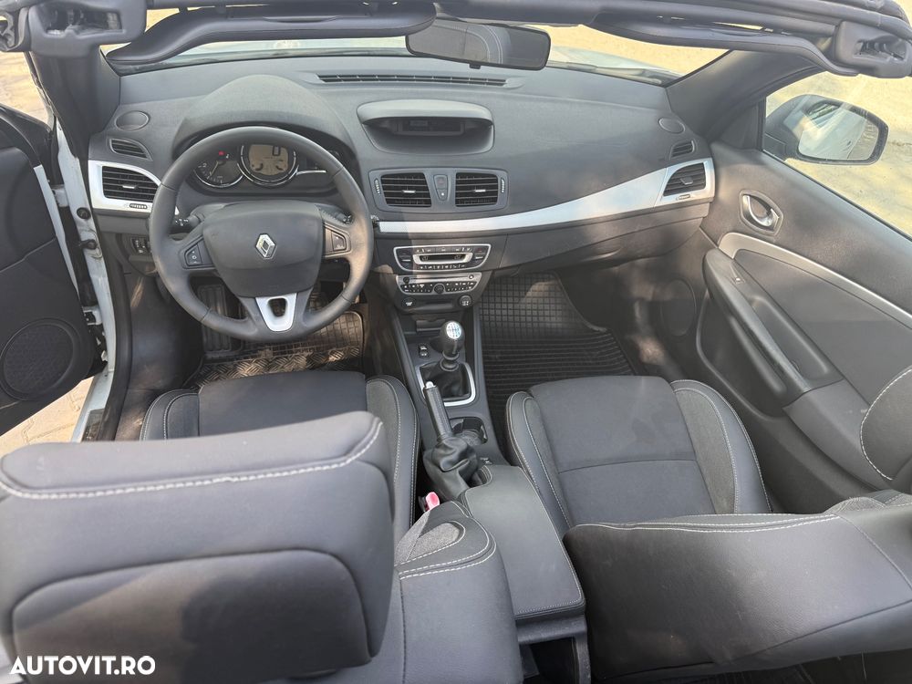Renault Megane III Coupe 1.5 dCi Color Edition - 6