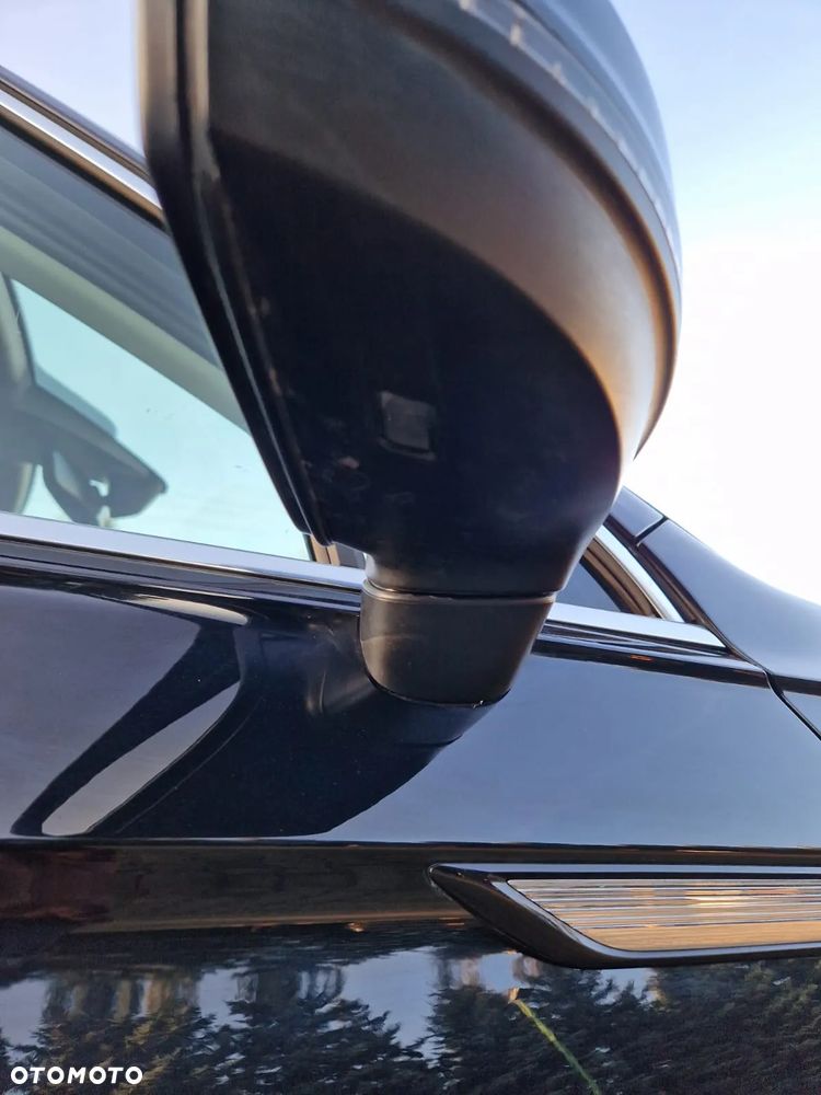 Volkswagen Tiguan - 15