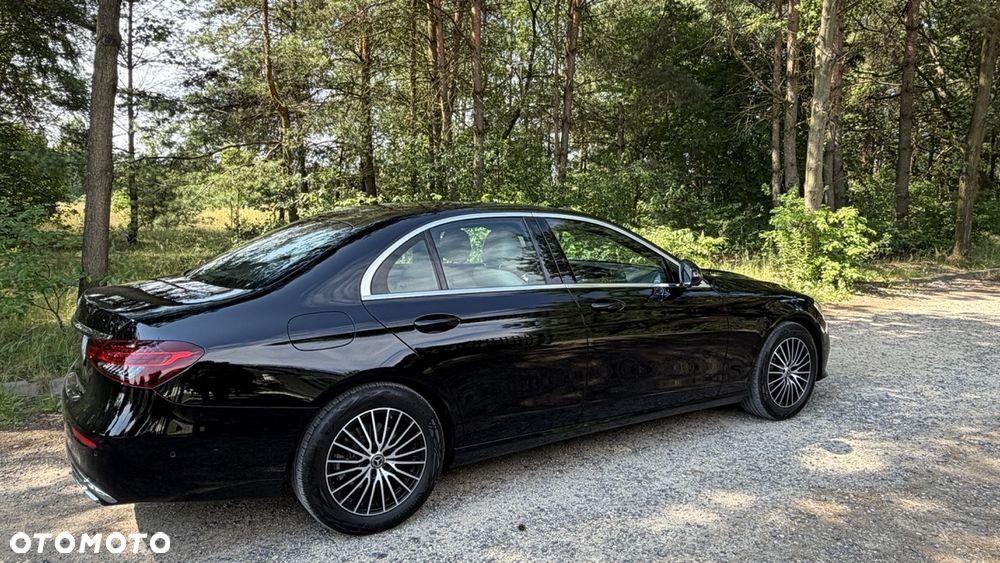 Mercedes-Benz Klasa E 220 d Exclusive - 4