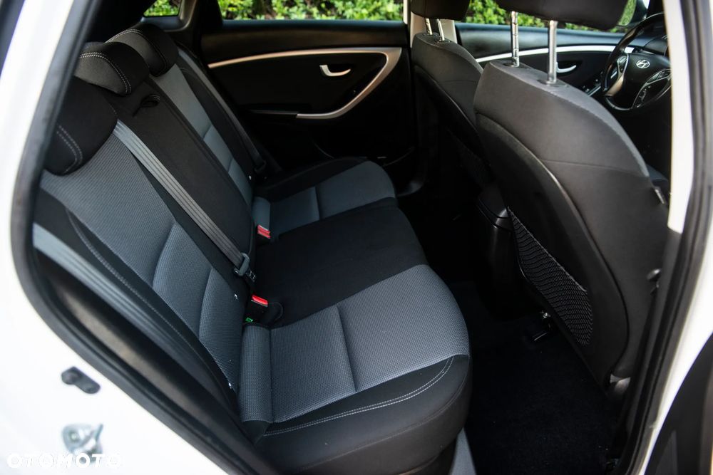 Hyundai i30 1.4 Comfort - 35