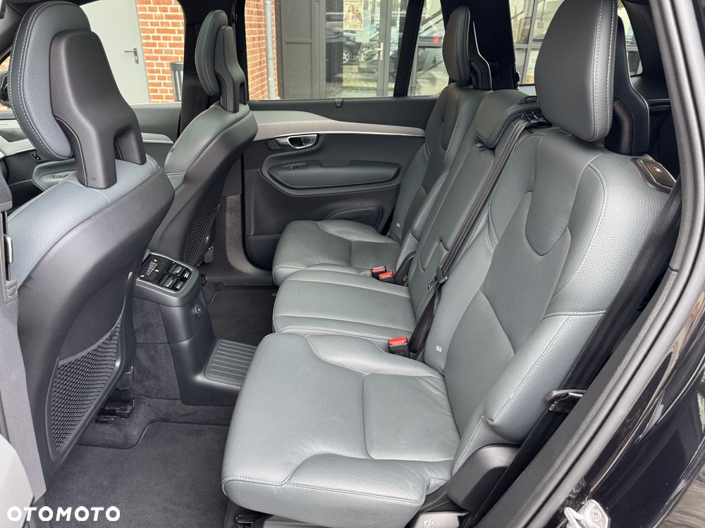 Volvo XC 90 T8 AWD Recharge Geartronic Inscription Edition - 26