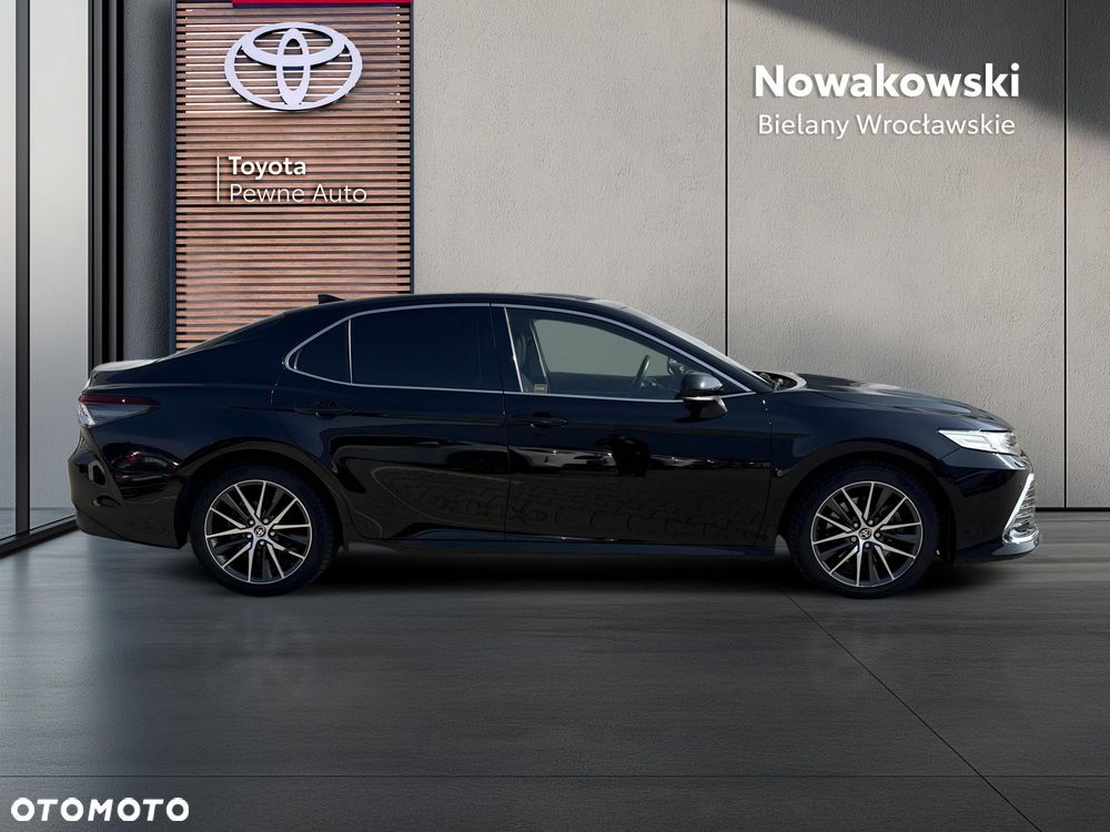 Toyota Camry 2.5 Hybrid Executive CVT - 27