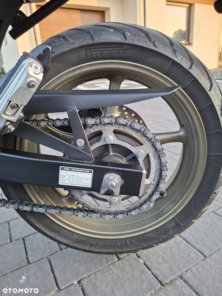 Yamaha XJ - 6