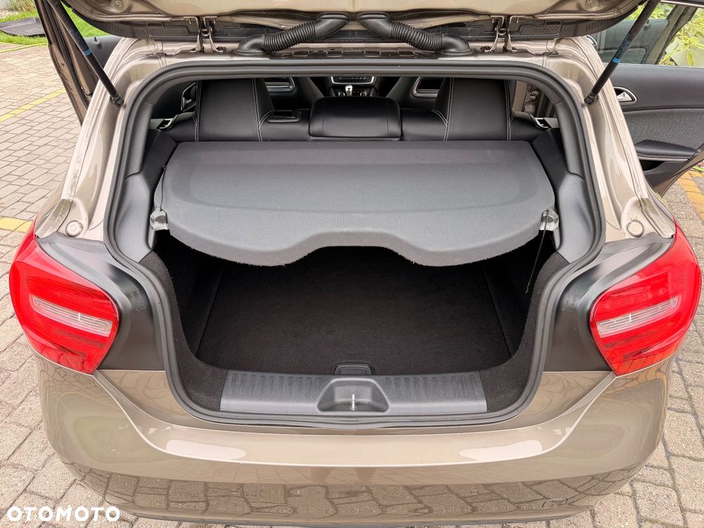Mercedes-Benz Klasa A 180 d Style - 16