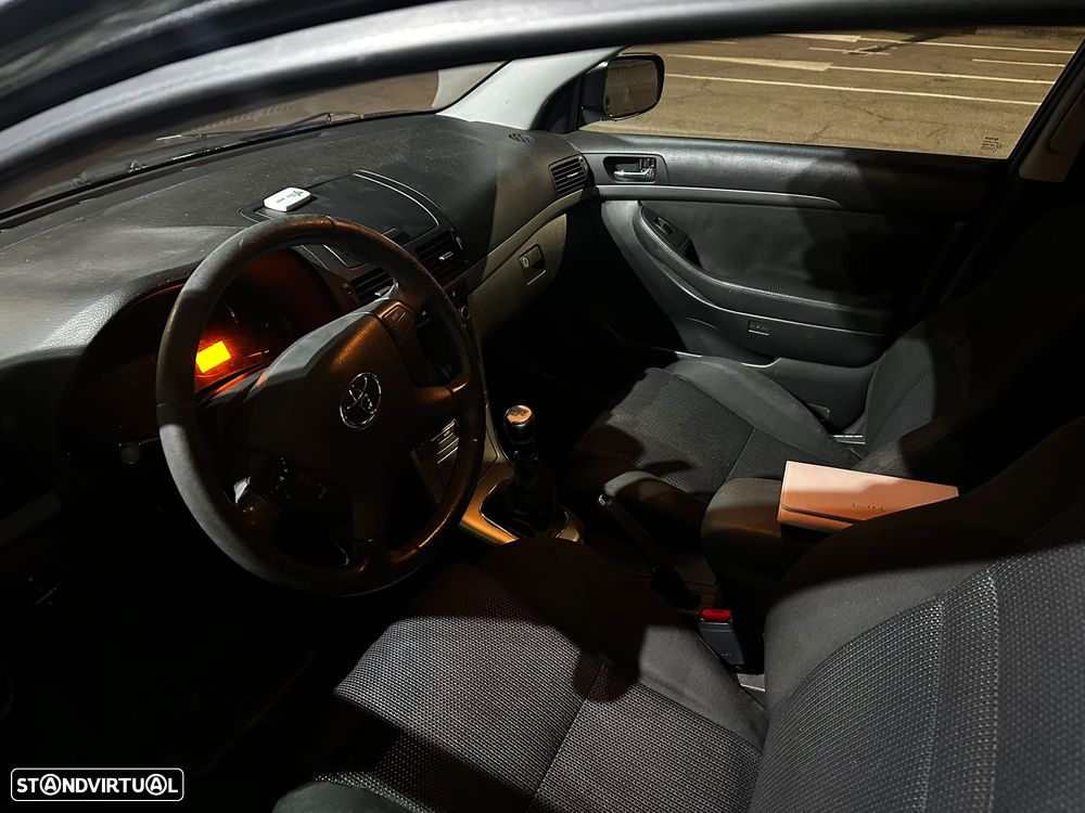 Toyota Avensis - 3
