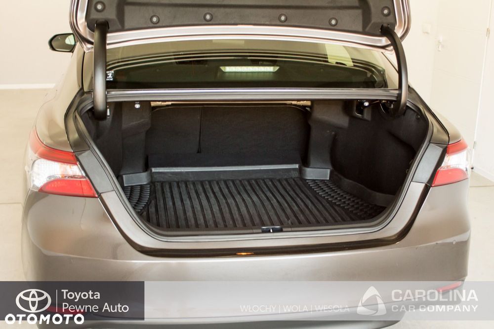 Toyota Camry - 15
