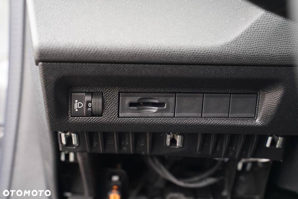 Peugeot 308 1.5 BlueHDi Allure S&S EAT8 - 13