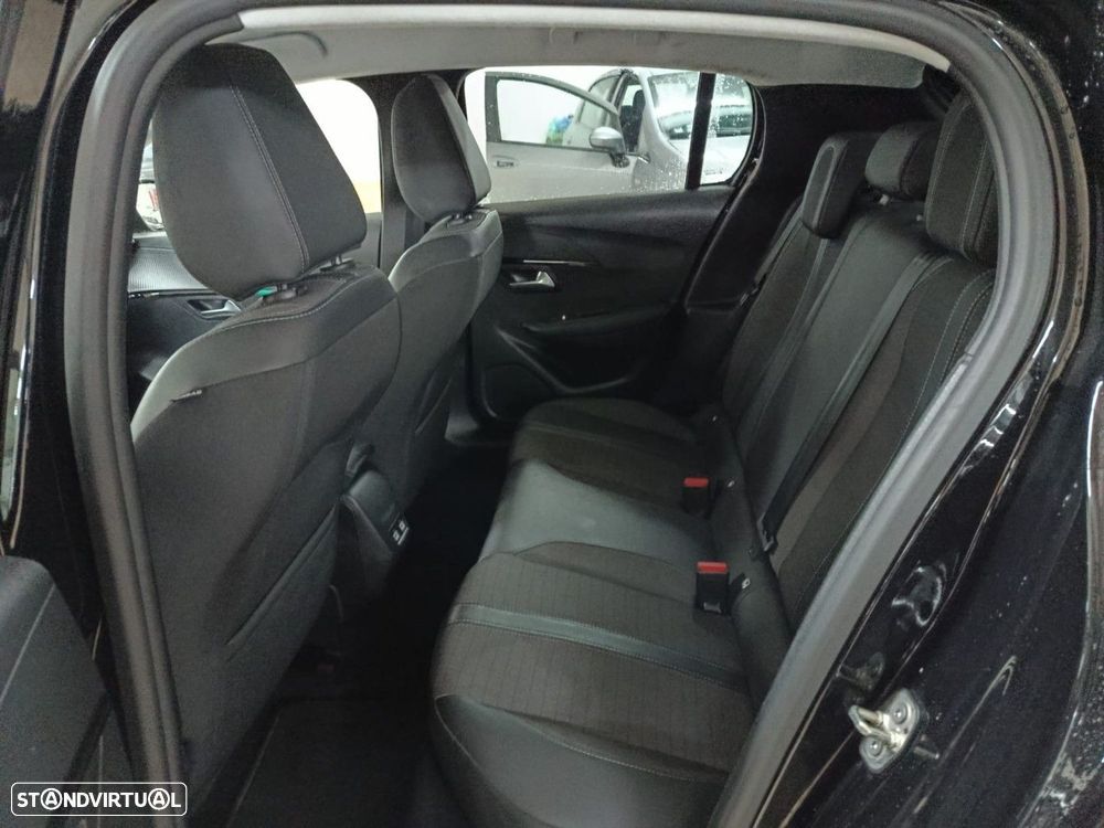 Peugeot e-208 50 kWh Allure Pack - 3