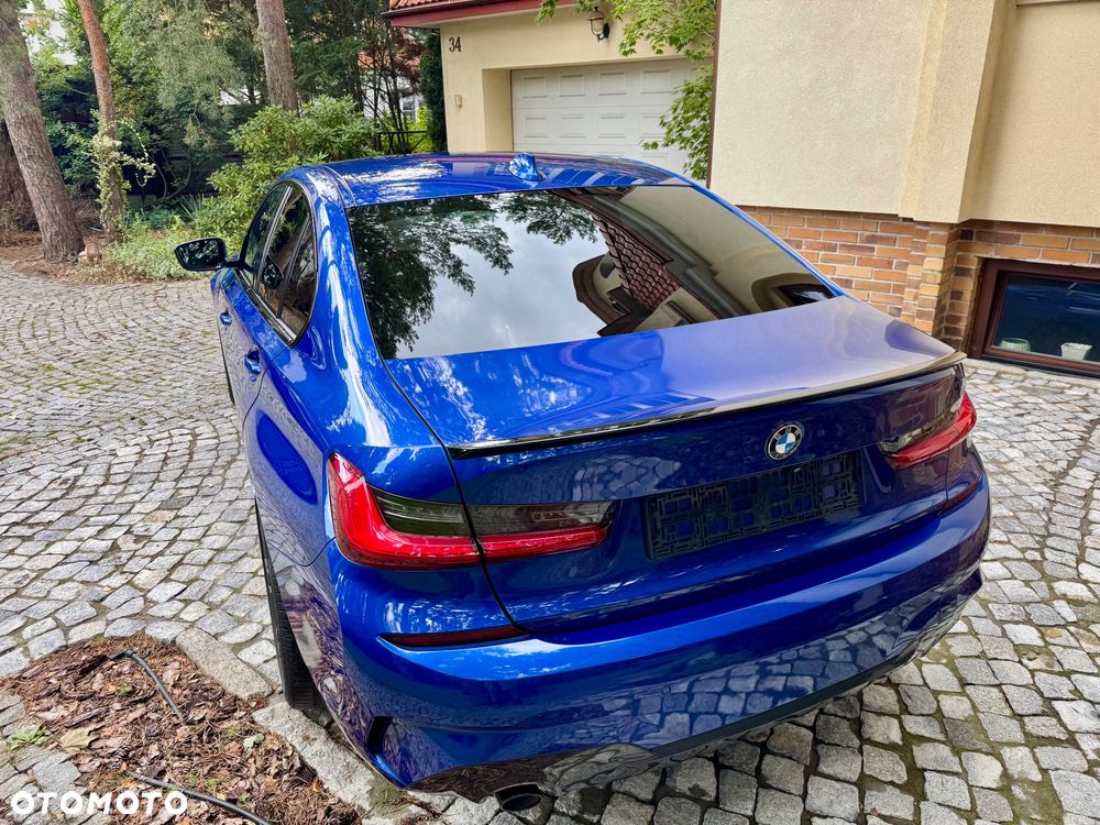 BMW Seria 3 318d M Sport - 13