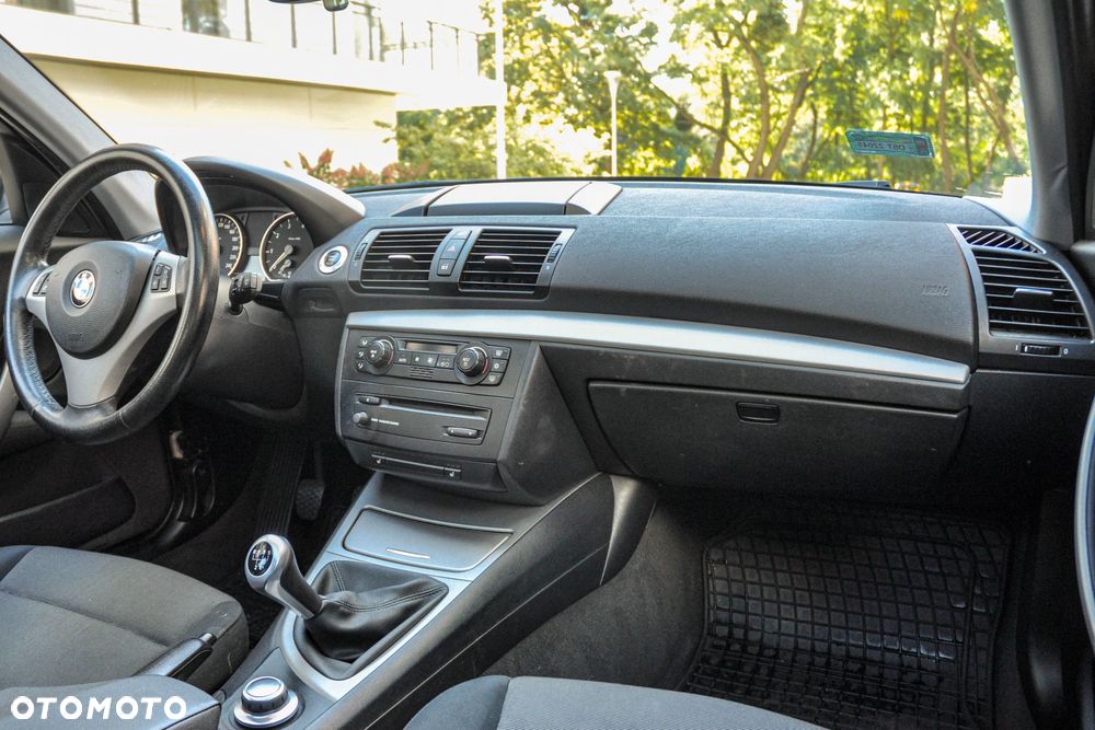 BMW Seria 1 - 11
