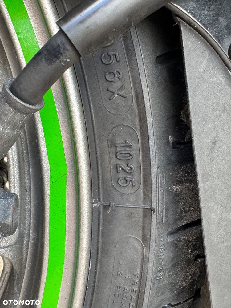 Kawasaki GTR - 16