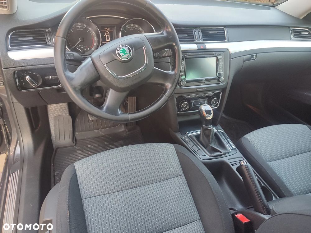 Skoda Superb 2.0 TDI Ambition - 9