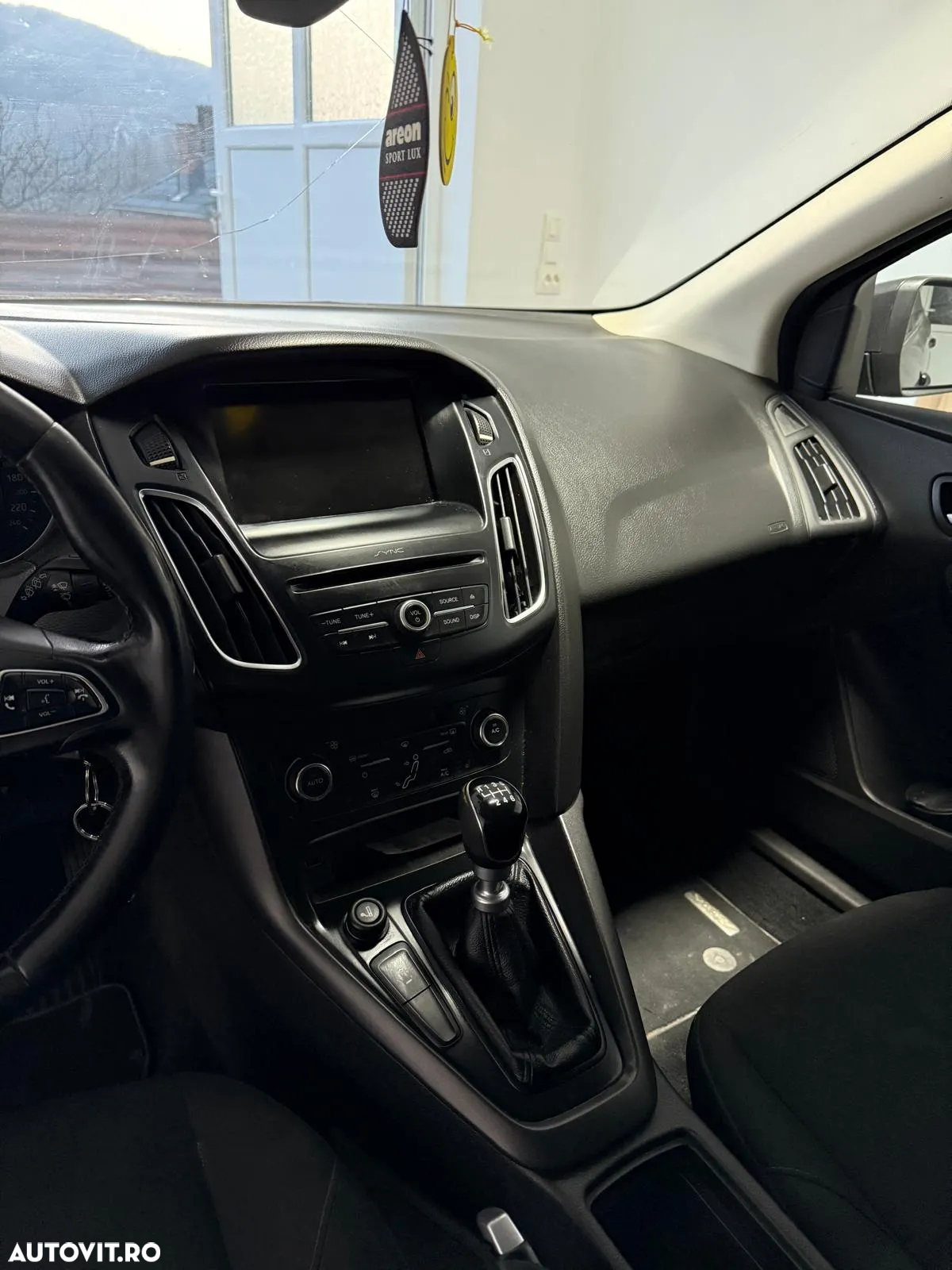 Ford Focus 1.5 TDCi Trend - 11