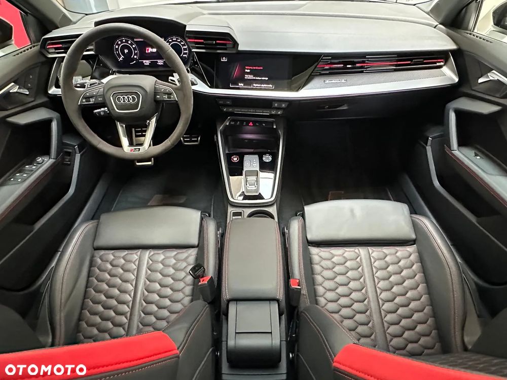 Audi RS3 Sportback - 16
