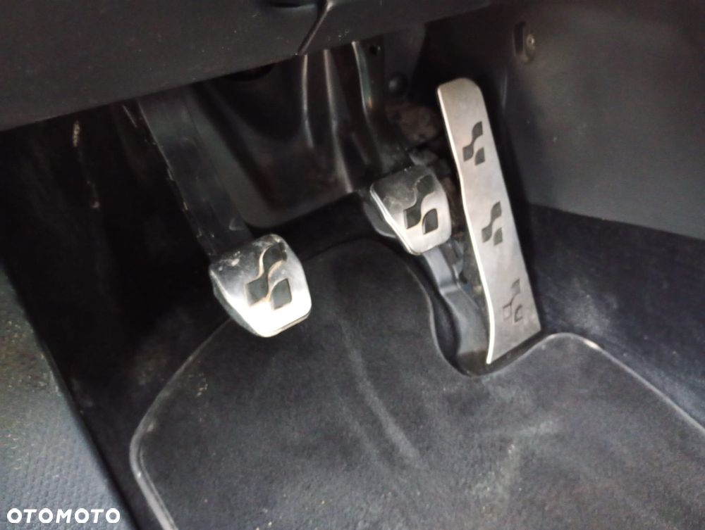 Volkswagen Passat 2.0 TDI 4Motion Highline - 26