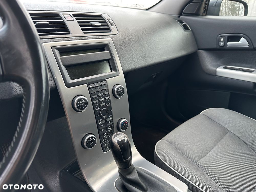 Volvo C30 1.6 Momentum - 25