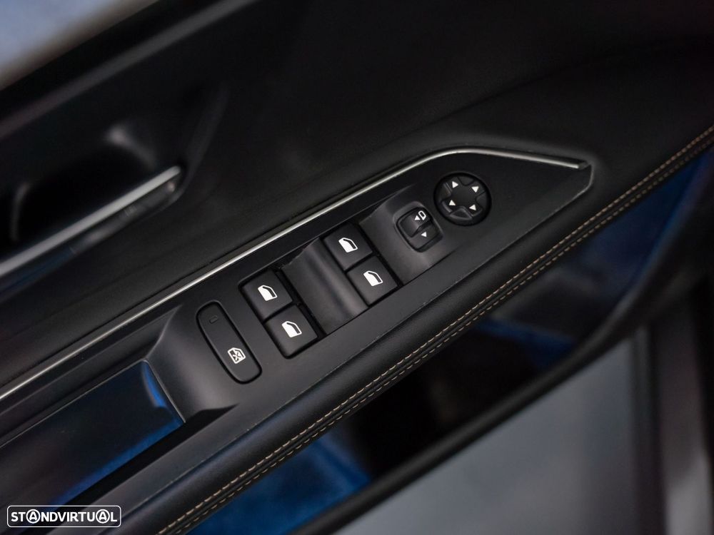 Peugeot 5008 1.5 BlueHDi GT EAT8 - 18