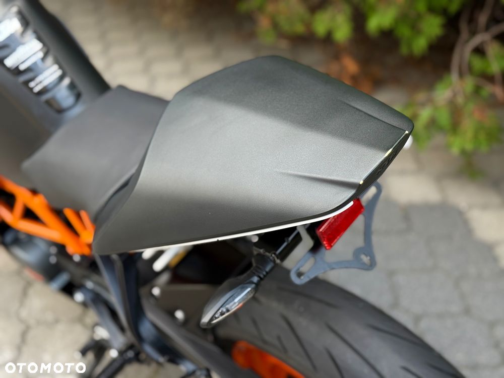 KTM RC 125 - 36