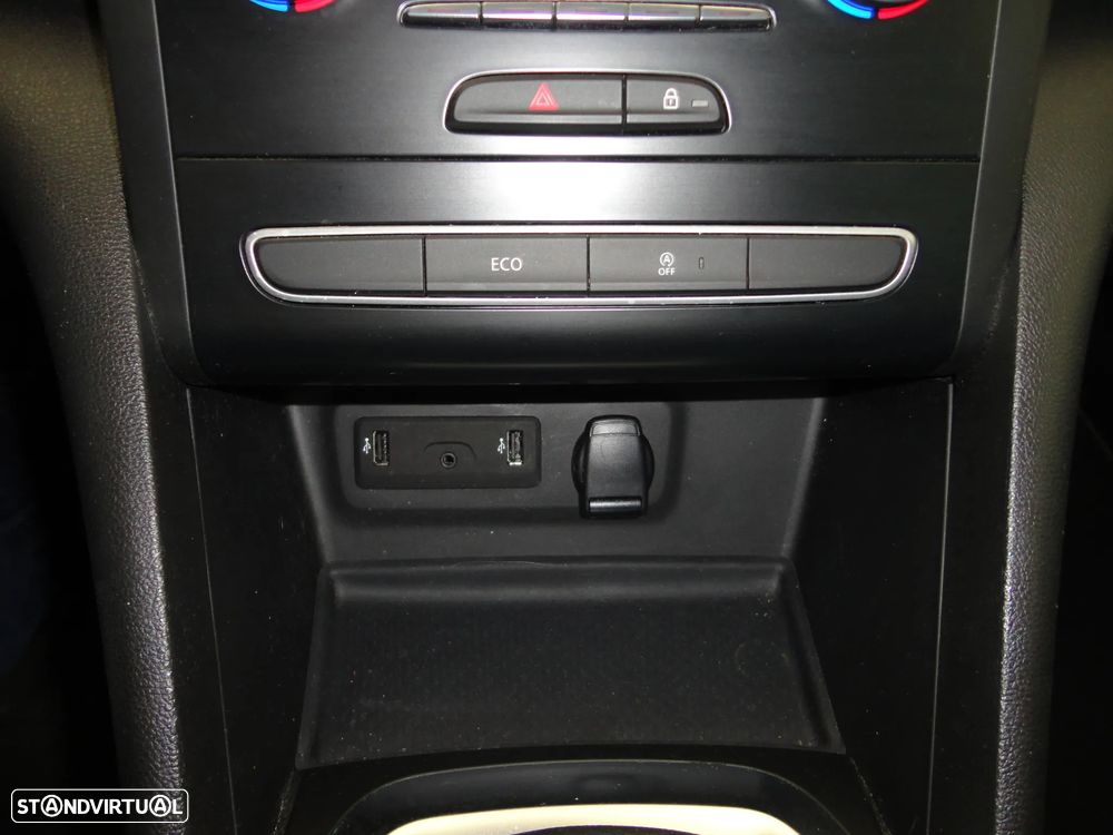 Renault Mégane Sport Tourer ENERGY dCi 130 INTENS - 23