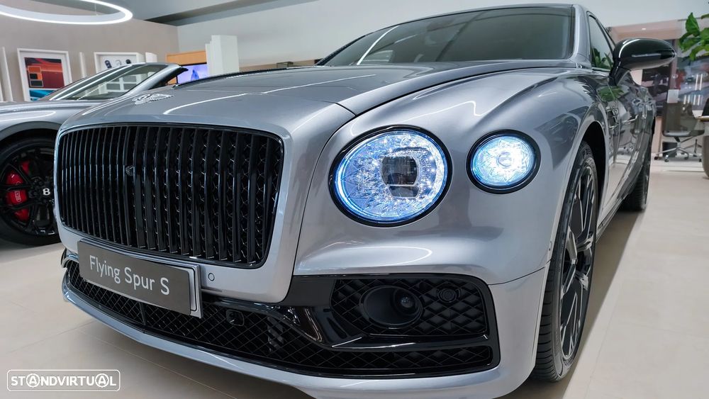 Bentley Flying Spur Hybrid S - 5