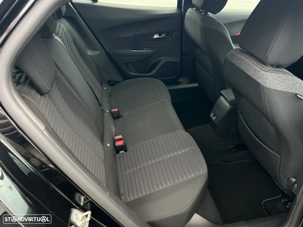 Peugeot 2008 1.2 PureTech Active Pack EAT8 - 9