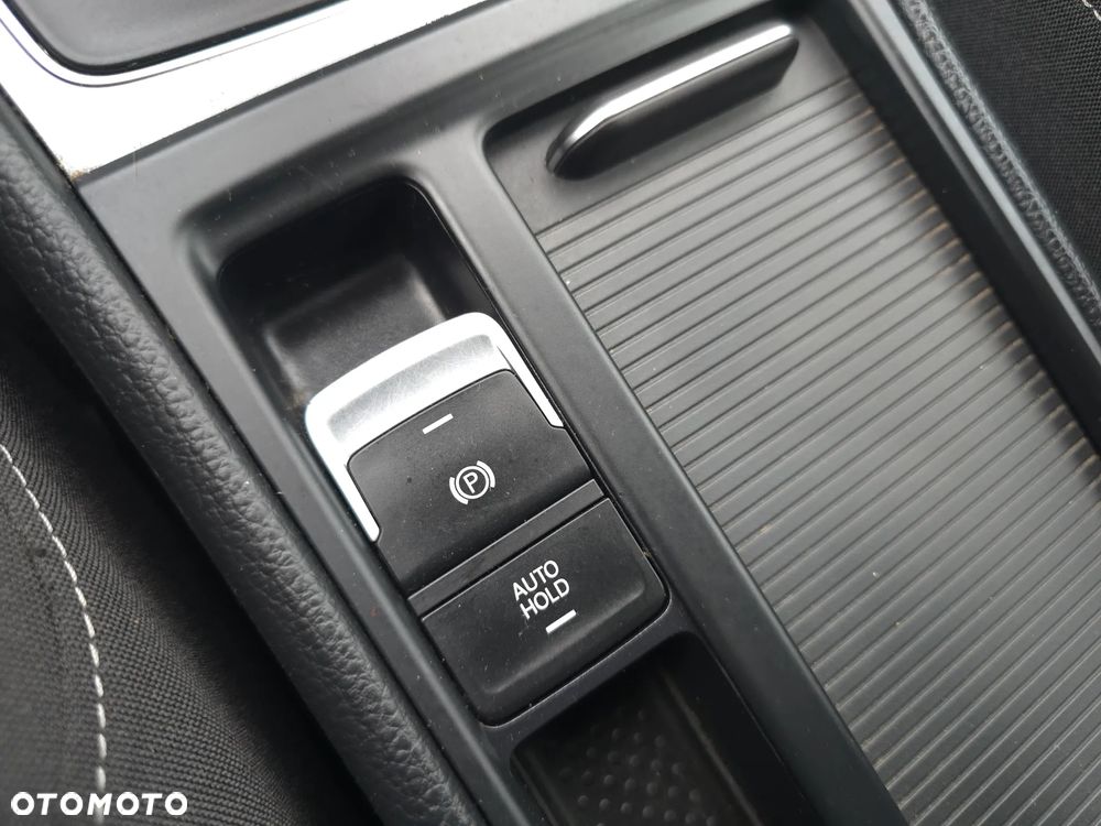 Volkswagen Golf 1.2 TSI BMT Trendline - 27