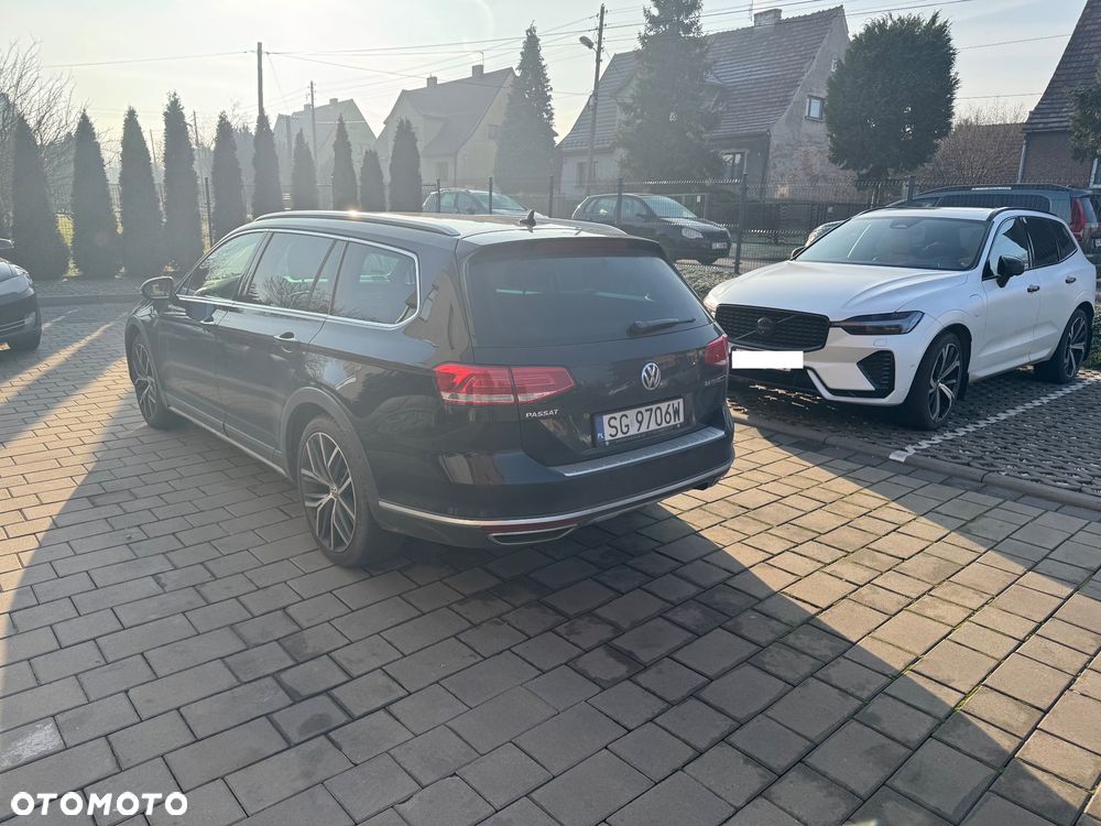 Volkswagen Passat 2.0 TDI Bi-Turbo BMT 4Mot Highline DSG - 3